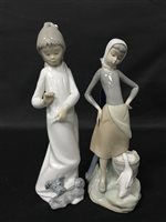 Lot 344 - A COLLECTION OF NAO AND LLADRO FIGURES