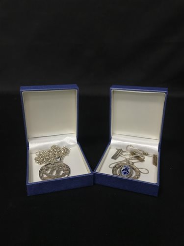 Lot 31 - A COLLECTION OF SILVER JEWELLERY