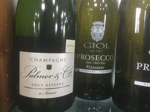 Lot 10 - A SELECTION OF CHAMPAGNE AND PROSECCO - TWELVE BOTTLES