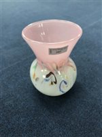 Lot 397 - A STUDIO GLASS VASE