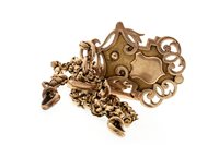 Lot 217 - A DOUBLE ALBERT CHAIN WITH SHIELD FOB
