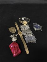 Lot 471 - A GROUP OF COSTUME JEWELLERY