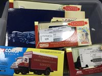 Lot 129 - A GROUP OF DIECAST VEHICLES