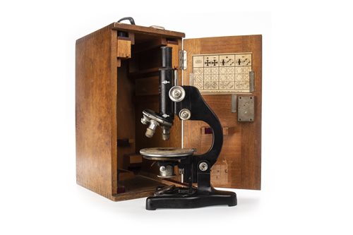 Lot 1469 - A MICROSCOPE BY ERNST LEITZ