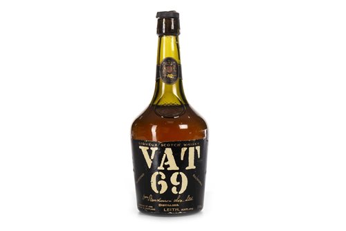 Lot 22 - VAT 69 CIRCA 1940s