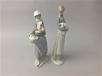 Lot 264 - A LLADRO FIGURE GROUP OF A GIRL WITH PUPPIES AND OTHER LLADRO FIGURES