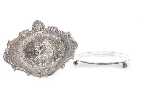 Lot 800 - A SILVER WAITER WITH OTHER ITEMS