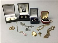 Lot 34 - A COLLECTION OF GOLD AND OTHER JEWELLERY