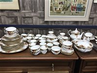 Lot 286 - A ROYAL ALBERT 'OLD COUNTRY ROSES' DINNER SERVICE ALONG WITH SIMILAR CUPS
