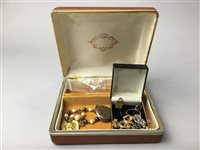 Lot 372 - A GEM SET SOLITAIRE RING ALONG WITH GOLD AND ANOTHER JEWELLERY