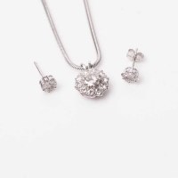 Lot 1955 - DIAMOND CLUSTER PENDANT AND EARRINGS SET the...