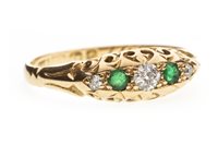 Lot 273 - A VICTORIAN DIAMOND AND GREEN GEM SET RING