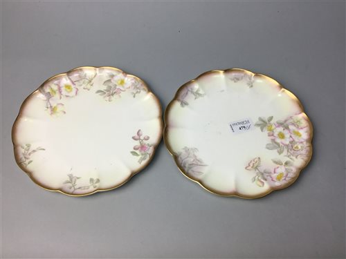 Lot 184 - A COLLECTION OF PLATES