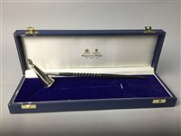 Lot 504 - MAPPIN & WEBB SILVER CANDLE SNUFFER