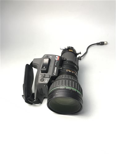 Lot 83 - A LOT OF PHOTOGRAPHIC EQUIPMENT