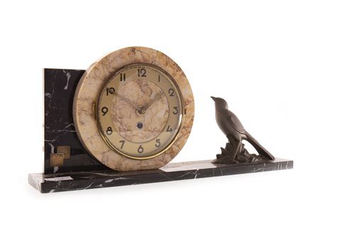 Lot 1490 - AN ART DECO MANTEL CLOCK