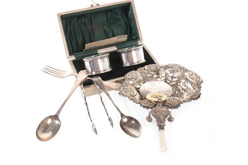 Lot 832 - A PAIR OF SILVER NAPKIN RINGS WITH OTHER ITEMS