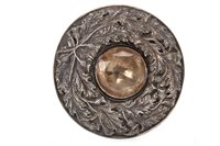 Lot 905 - MILITARY INTEREST - A LARGE SCOTTISH BROOCH