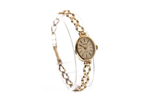 Lot 802 - A LADY'S SOVEREIGN GOLD WATCH