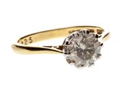 Lot 89 - A DIAMOND SOLITAIRE RING