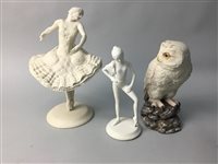 Lot 305 - A LOT OF TWO FIGURES AND AN AYNSLEY OWL