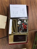 Lot 341 - A VINTAGE TEDDY, A BAYKO LIGHT CONSTRUCTION SET AND NOAH'S ARK WITH ANIMALS