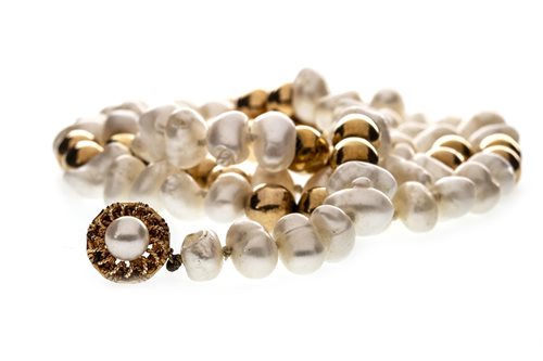 Lot 51 - A PEARL NECKLET