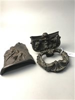 Lot 347 - A VICTORIAN DOOR KNOCKER WITH A STOP