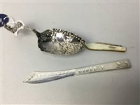 Lot 41 - A 19TH CENTURY DUTCH SILVER SPOON AND TWO SILVER KNIVES