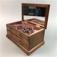 Lot 332 - A LOT OF GOLD AND COSTUME JEWELLERY