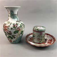 Lot 470 - A LOT OF CHINESE CERAMICS