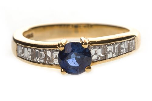 Lot 182 - A SAPPHIRE AND DIAMOND RING