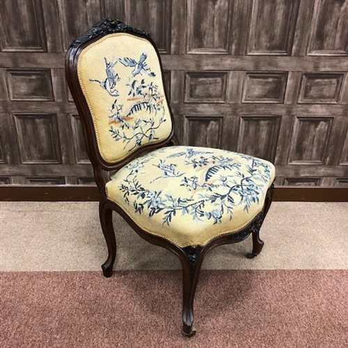 Lot 1615 - A VICTORIAN ROSEWOOD PARLOUR CHAIR OF ROCOCO DESIGN