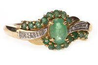 Lot 285 - A GREEN GEM AND DIAMOND RING