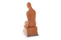 Lot 515 - SEATED FIGURE, A CLAY SCULPTURE BY HANNAH FRANK