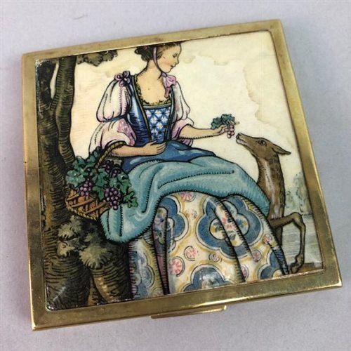 Lot 22 - A COLLECTION OF VINTAGE COMPACTS WITH OTHER LADIES ACCESSORIES