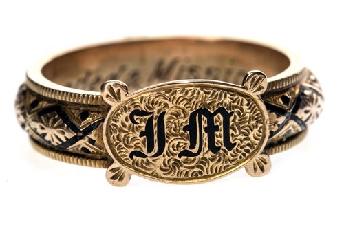 Lot 316 - A LATE VICTORIAN MOURNING RING