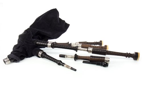 Lot 1432 - A SET OF EARLY 20TH CENTURY BAGPIPES BY LAWRIES OF GLASGOW