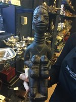 Lot 1128 - AN AFRICAN CARVED WOOD STAFF