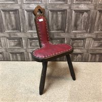 Lot 299 - A VICTORIAN CARVED HALL CHAIR