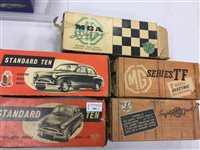 Lot 381 - A LOT OF FIVE BOXED MODEL VEHICLES