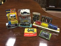 Lot 387 - A LOT OF DINKY TOYS AND OTHER MODEL VEHICLES WITH ACCESSORIES