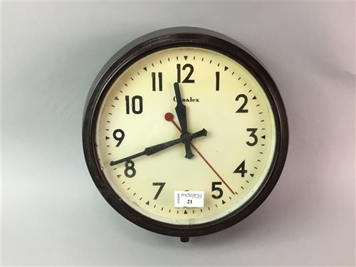 Lot 21 - A GENALEX WALL CLOCK IN BROWN BAKELITE CASE