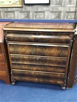 Lot 137 - A MAHOGANY CHEST OF DRAWERS