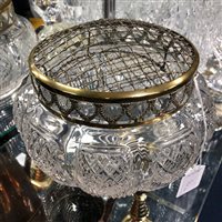 Lot 56 - A CRYSTAL CIRCULAR ROSE BOWL AND OTHER CRYSTAL WARES