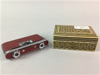 Lot 227 - A PAIR OF OPERA GLASSES AND A DECORATIVE BOX