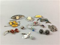 Lot 247 - A LOT OF COSTUME JEWELLERY