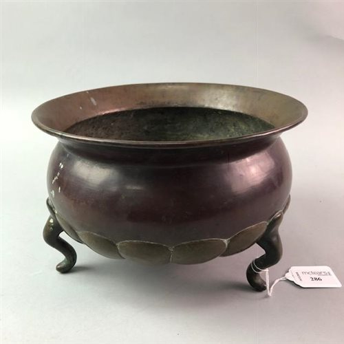 Lot 286 - A CHINESE COPPER CAULDRON