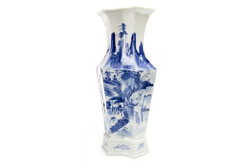 Lot 1174 - A CHINESE VASE