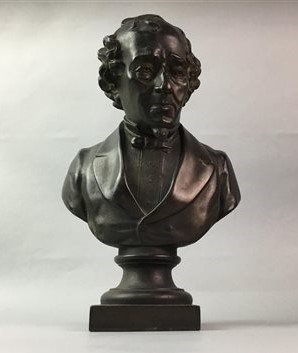 Lot 33 - A BRONZED METAL BUST OF GENTLEMAN AND SIX VOLUMES OF THE PLAYS OF SHAKESPEARE